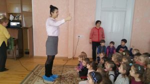 În vizită la copii a venit Fundaţia Bitonic cu tema,, Alimentaţia sănătoasă,, la data de 07.02.2019