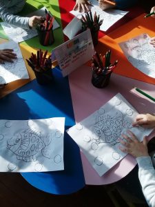 Gr.4 Peştişorul de aur în vizită la copii. 22.02.2019