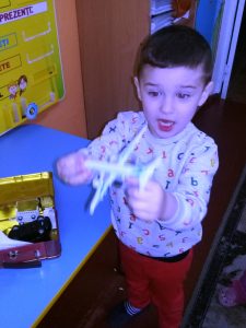 Gr.2 MICĂ 2-3 ANI . Cutiuţa cu surprize. Transportul. 01.03.2019
